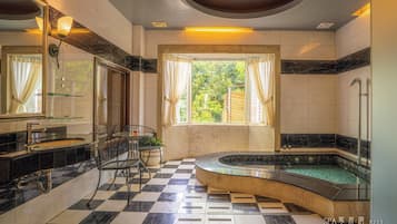 Bañera y ducha independientes, bañera de hidromasaje