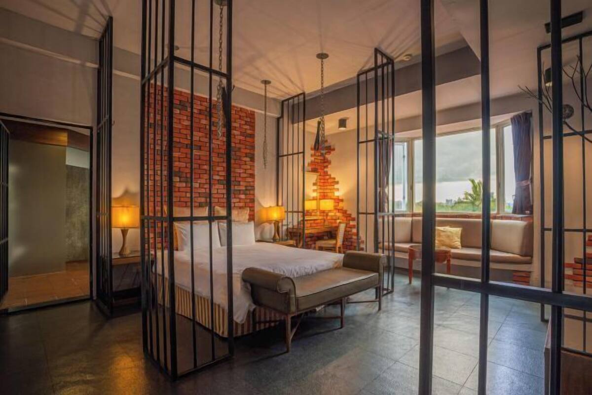 Roupas de cama premium, edredons de pluma, cortinas blackout