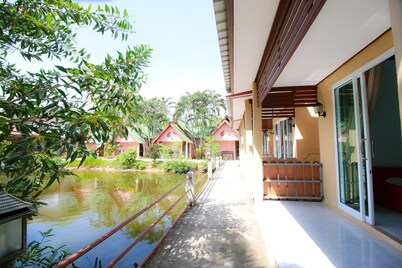 Best House Resort