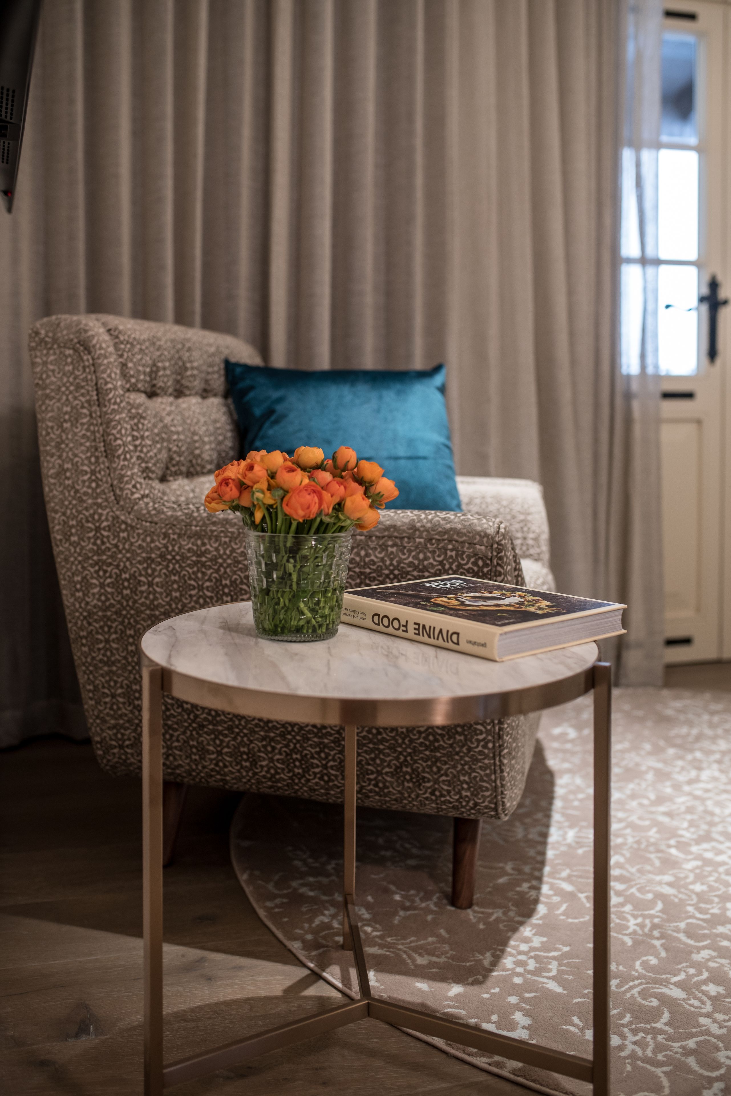 norton suite | 1 bedroom, egyptian cotton sheets, premium bedding, down duvets