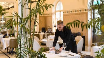 Daily buffet breakfast (USD 44 per person)