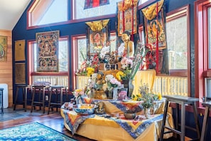 Dining - Bliss House (Hot Springs)