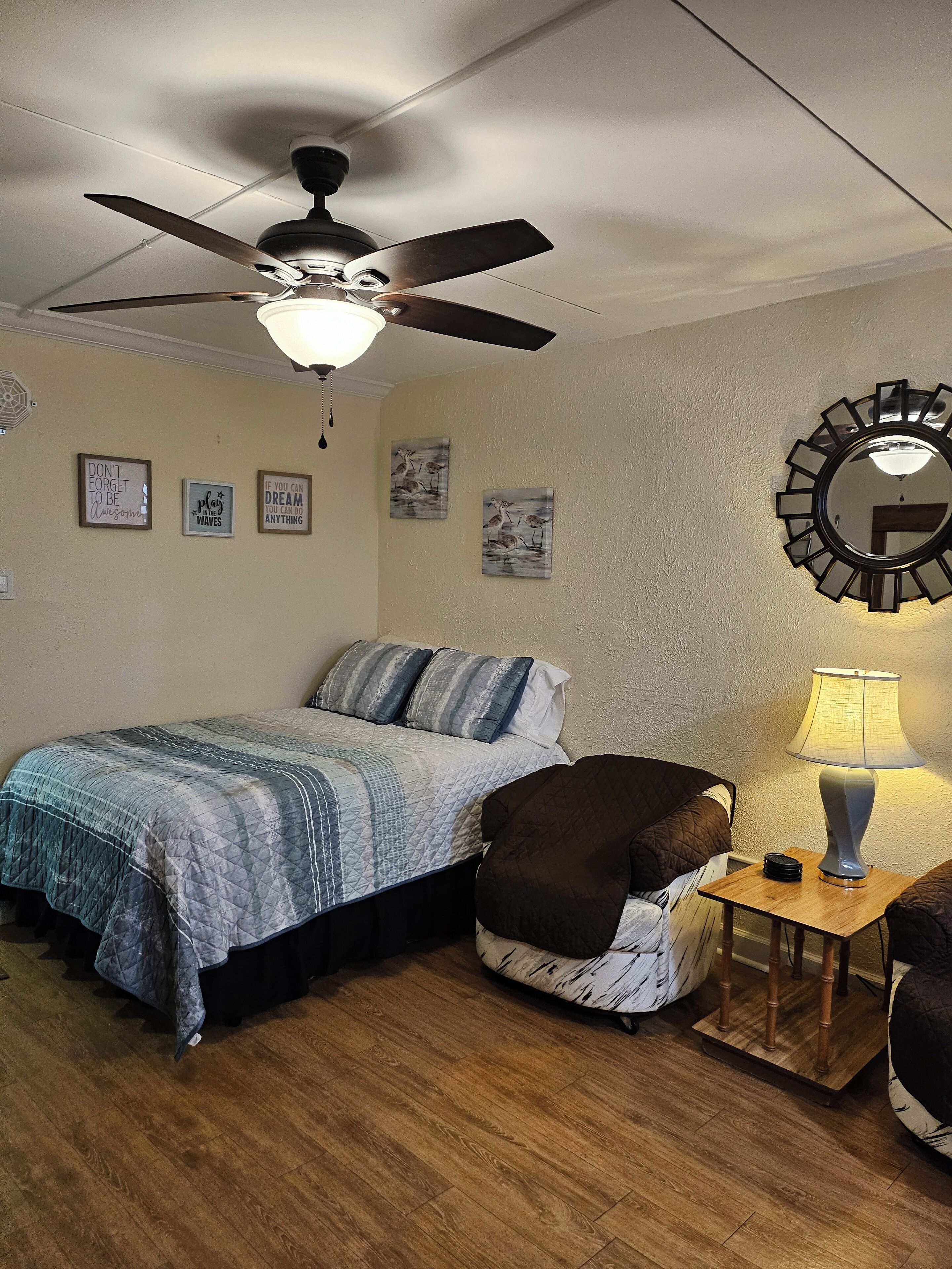 1 makuuhuone, silitysrauta/-lauta, ilmainen Wi-Fi, vuodevaatteet