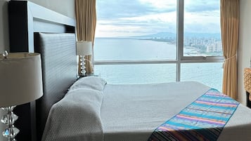 2 dormitorios, escritorio, tabla de planchar con plancha y wifi gratis
