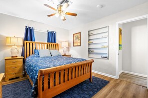 5 soverom, strykejern/-brett, reiseseng for barn og wi-fi (inkludert)