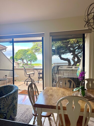 Oceanview Family Fave! Whale Season Views! Beach, Pool, Hot Tub, AC.