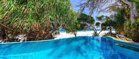 Alberca al aire libre