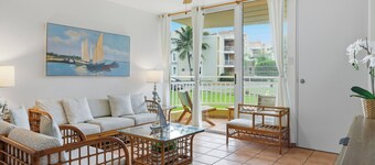 Lovely Garden Beachfront Villa near of San Juan