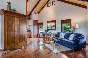 Smart TV, books, stereo, printers