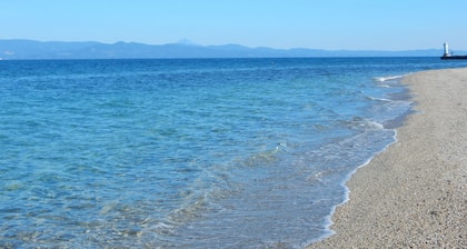 Kripis House Villa Pefkohori - 100 m vom Meer entfernt.