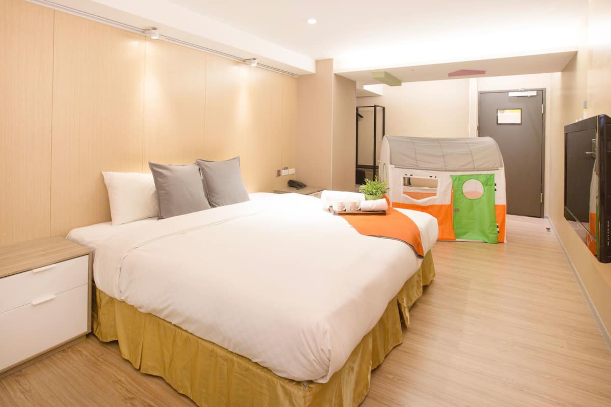 Kid Suite Double Room (2 Adults + 1 Child)-No Window | Children's theme room