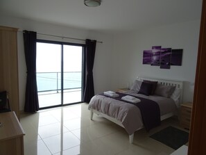 3 bedrooms, iron/ironing board, free WiFi, bed sheets - Funchal Old Town Villa Exceptional Ocean Views 5 min walk to shops & restaurants (Funchal)