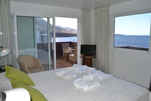 2 habitaciones, tabla de planchar con plancha, internet y ropa de cama