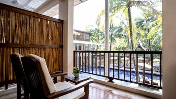 Deluxe Double or Twin Room, 1 Double or 2 Twin Beds | Terrace/patio