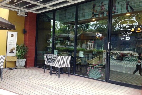 บริเวณภายนอก