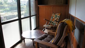 Japanese Style Cottage | Living area