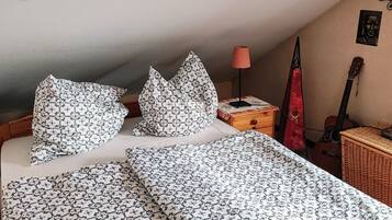 2 makuuhuonetta, ilmainen Wi-Fi, vuodevaatteet