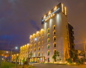Exterior - Wei Feng Motel (Kaohsiung)