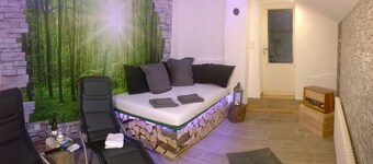Large apartment for 10 people, with sauna, on the Kylltal bike path 