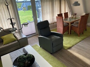 Smart TV, fireplace, video games, DVD player