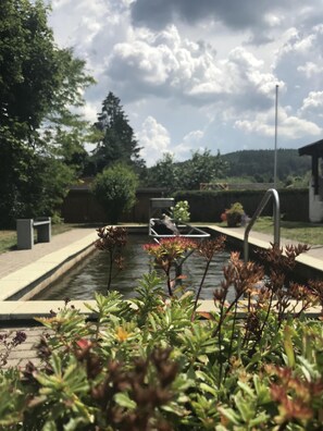 Property grounds - Cottage in beautiful Erbstromtal at the feet of the Thuringian Forest and Rennsteig (Ruhla)