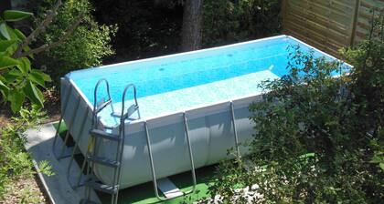 Maison individuelle avec 1 étage et jardin