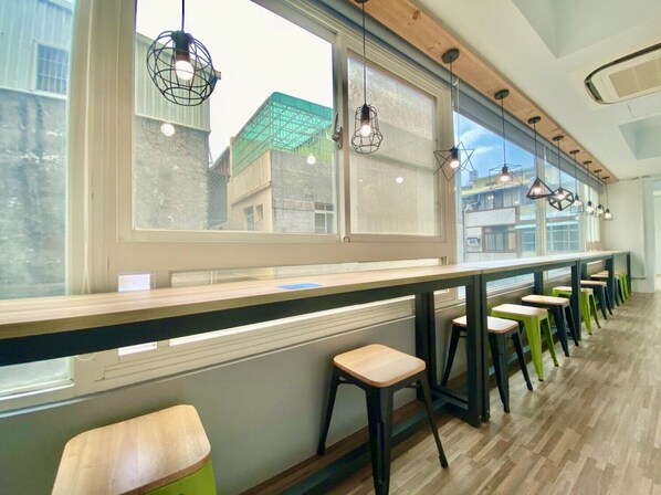 Interior - Flyinn Hostel (Kaohsiung)