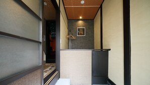 2 bedrooms, desk, soundproofing, free WiFi - Guest House YU-YU (Kyoto)