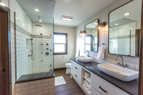 The Loft on Birch, Downtown Walla Walla, sleek modern industrial Condo