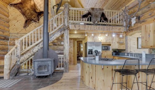 Mountain Home with breathtaking views! 