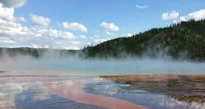 Aspens-Spectacular mountain condo in great location!