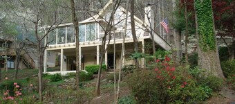 4/4 , 3 story, HOUSE BEAUTIFUL with open floor plan on YOUNG MOUNTAIN