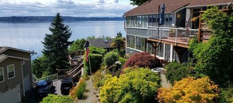 Private, Secluded, Spectacular View, 15 Minutes to Downtown Seatttle