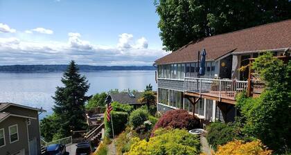 Private, Secluded, Spectacular View, 15 Minutes to Downtown Seatttle
