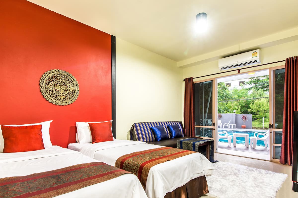 Deluxe Room | In-room safe, desk, blackout curtains, free WiFi