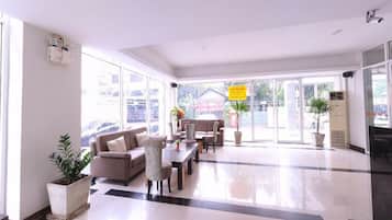 Sala de estar en el lobby