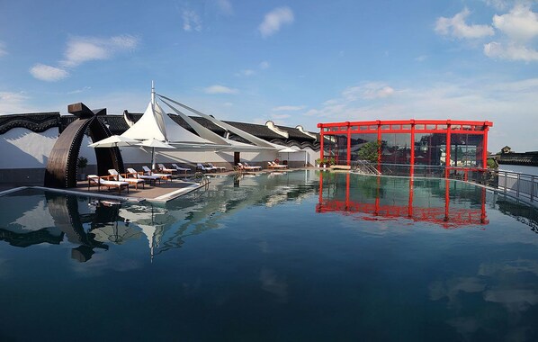 Indoor pool, seasonal outdoor pool