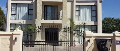 Façade de lâhĂ©bergement