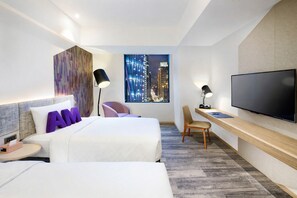 Standard Twin Room (Explore) | Gebar bulu kapas, peti besi dalam bilik, dihias secara berasingan, meja 