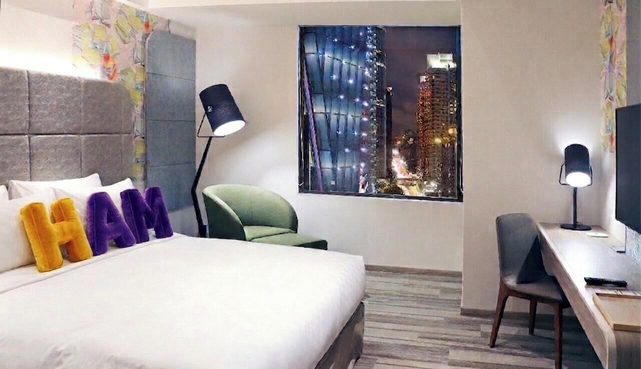 Deluxe Double Room (Discovery) | Gebar bulu kapas, peti besi dalam bilik, dihias secara berasingan, meja 