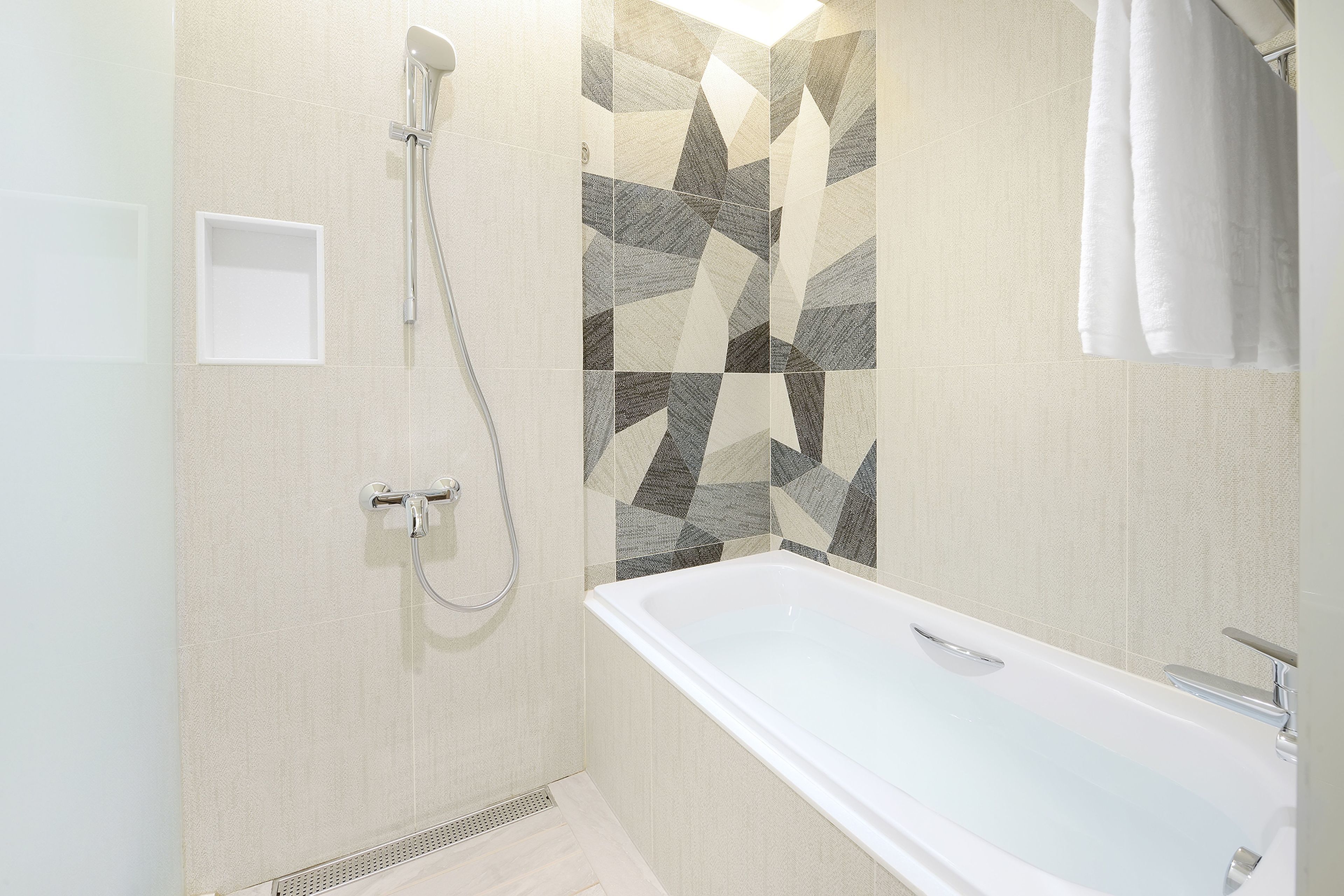 rainfall showerhead, hair dryer, bidet, towels