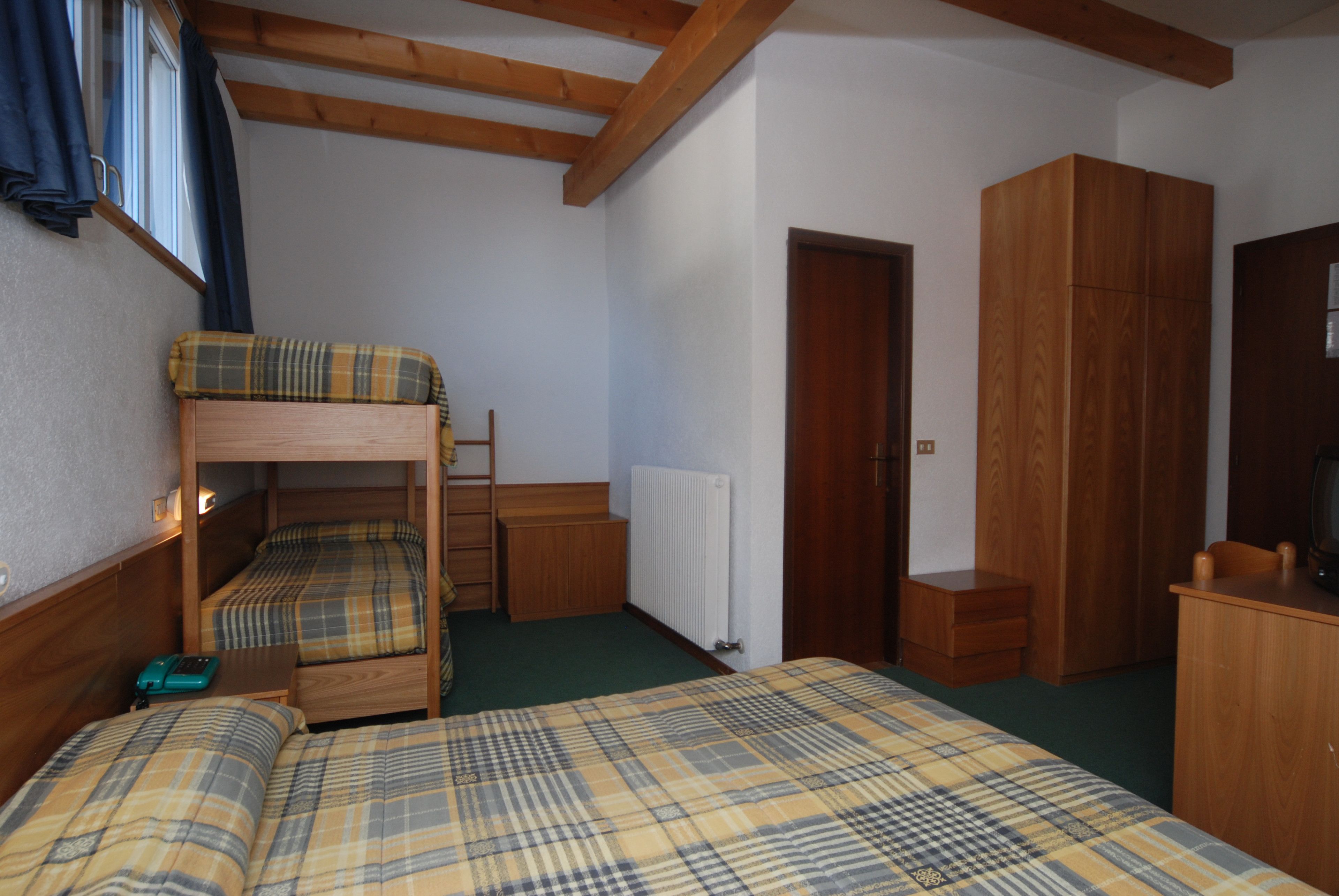 1 bedroom, in-room safe, desk, free wifi