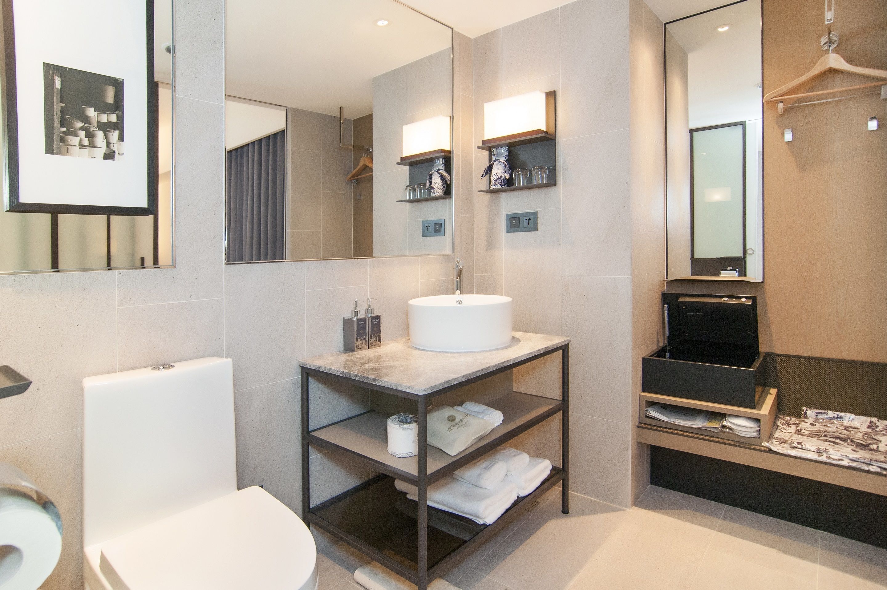 superior twin room | bathroom amenities | free toiletries, hair dryer, bathrobes, slippers