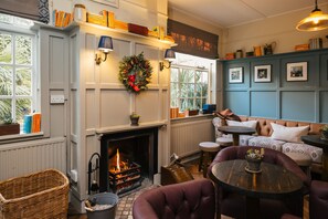 Lounge - The Black Boy (Oxford)