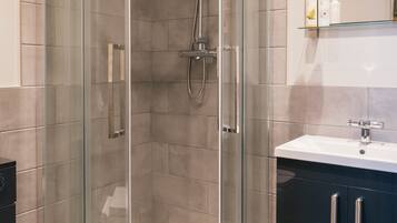 Double Room, Ensuite | Bathroom