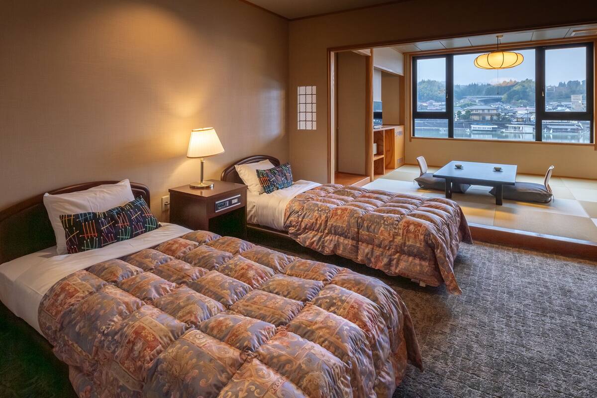 Kamar (Japanese Western Room 8) | Brankas, Wi-Fi gratis, dan seprai linen