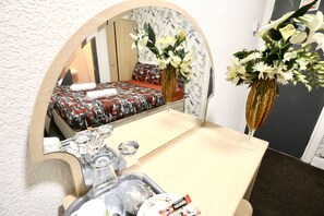 Double Room, Ensuite | 1 bedroom - Blackpool Central Hotel (Blackpool)