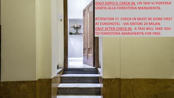 Pintu masuk interior