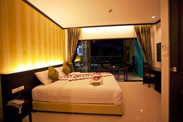 Standard Room | Blackout drapes, free WiFi - Kata Green Beach Hotel (Karon)
