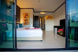Standard Room | Blackout drapes, free WiFi - Kata Green Beach Hotel (Karon)